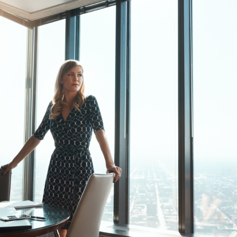 مميزات وعيوب العمل في مهنة المحاماة للمرأة