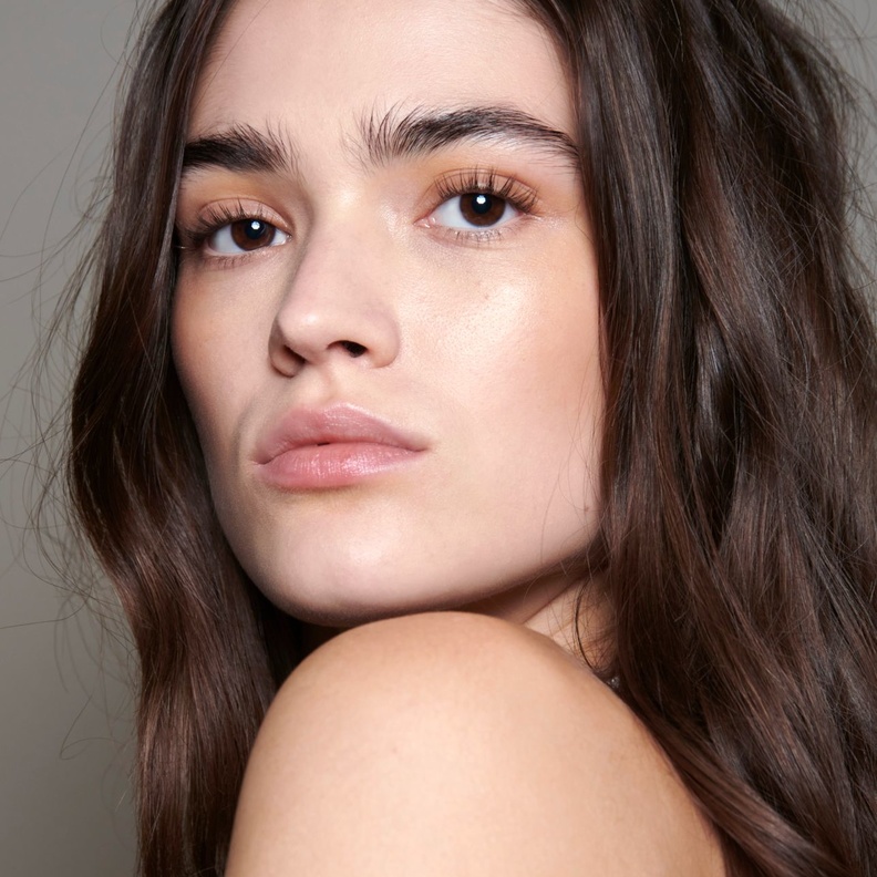 Zimmermann المكياج الطبيعي الذي يشرق وجهك أثناء التمرين - الصورة من عرض