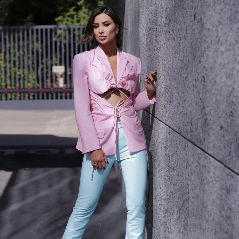 انابيلا هلال 