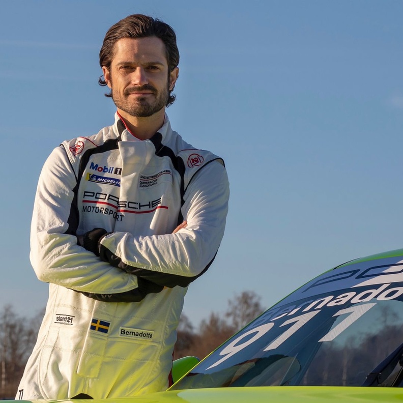 أمراء اشتهروا بحبهم لسباقات السيارات