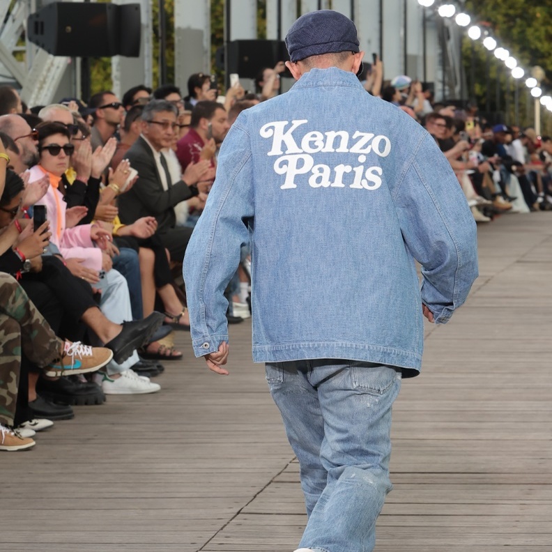 Kenzo تسحر مدينة شنغهاي بعرضها لموسم ربيع وصيف 2024