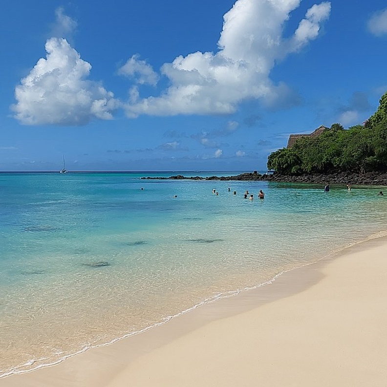 أجواء استجمام ساحرة في قرية جراند باي موريشيوس بواسطة  ZoschH