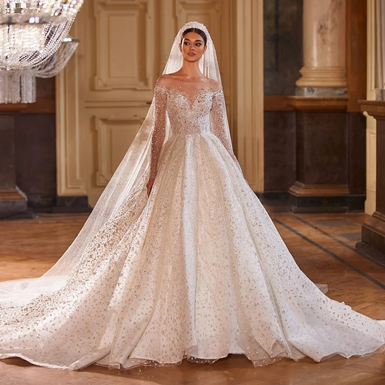 اختاري فستان زفاف لا تبطل موضته