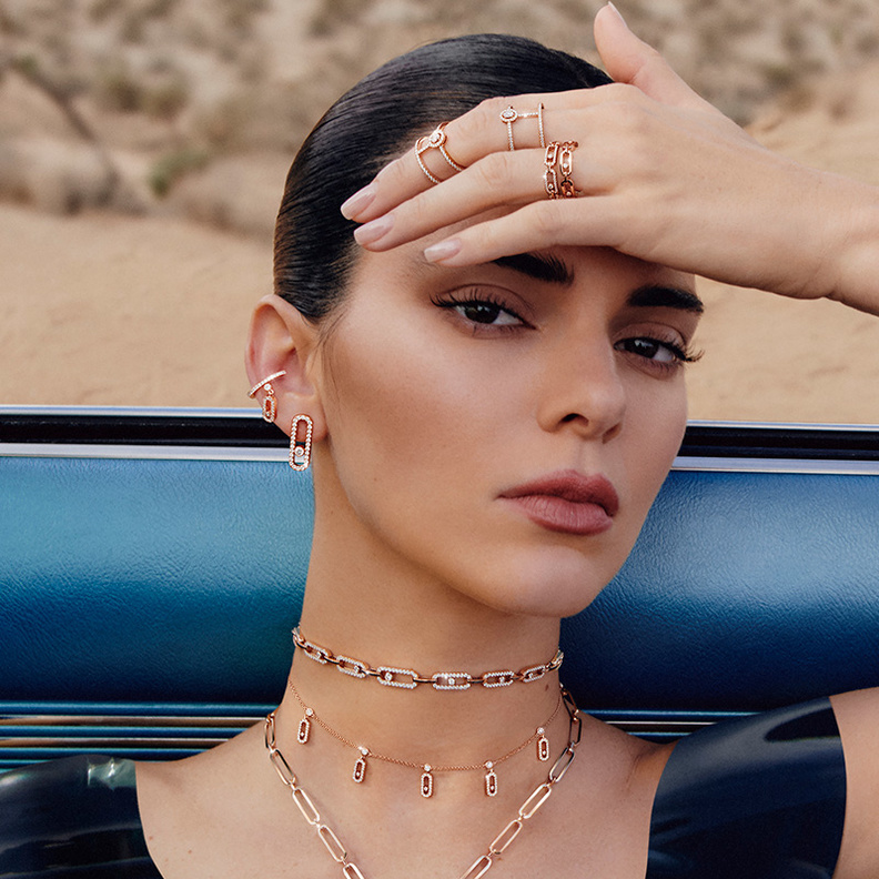 استلهمي أحدث صيحات مجوهرات صيف 2023 من الدور العالمية