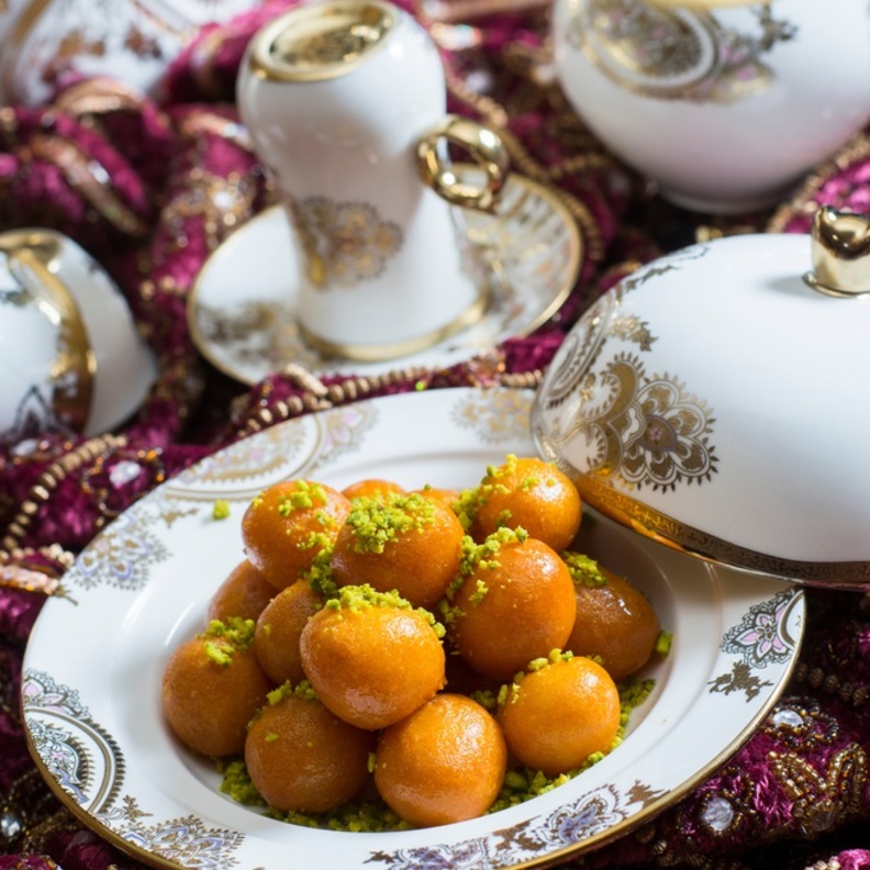 افضل حلويات اماراتية تقليدية يمكنك تجربتها بمناسبة يوم المرأة الاماراتية