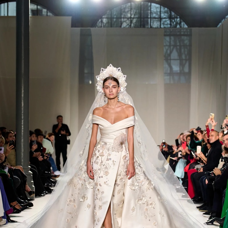 الأكتاف المكشوفة@eliesaab