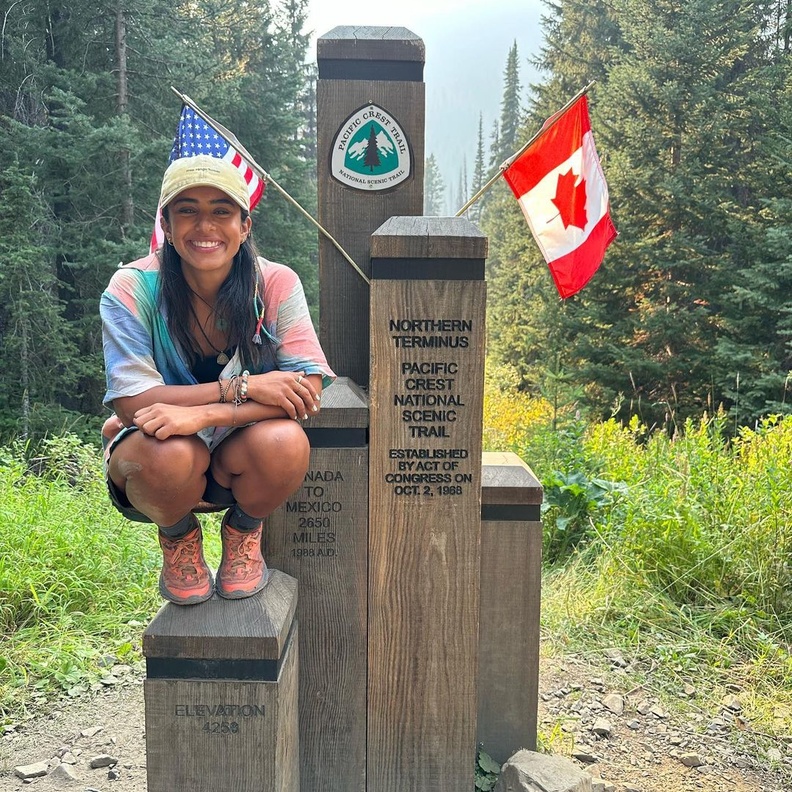 المغامرة السعودية هيا السماري تحقق حلمها.. رحلة الألفين ميل تصل خط النهاية