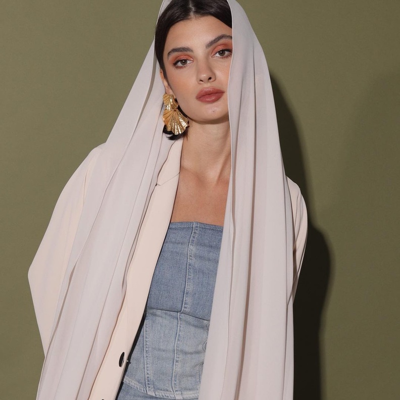 علامات اماراتية تحتفي معك بأزيائها الساحرة