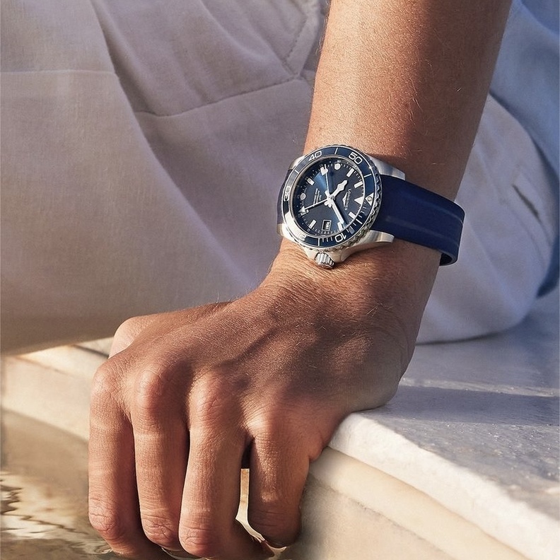 ساعات Longines HydroConquest GMT الجديدة بتصميم رياضي فاخر