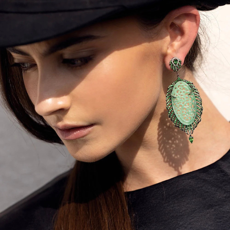 حجر اليشم، كنز الشرق