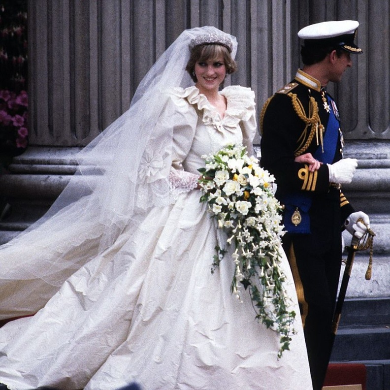 فستان الأميرة ديانا