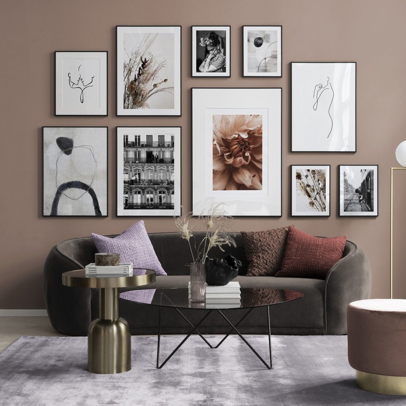 لوحات مميزة لغرفة معيشة عصرية وأنيقة