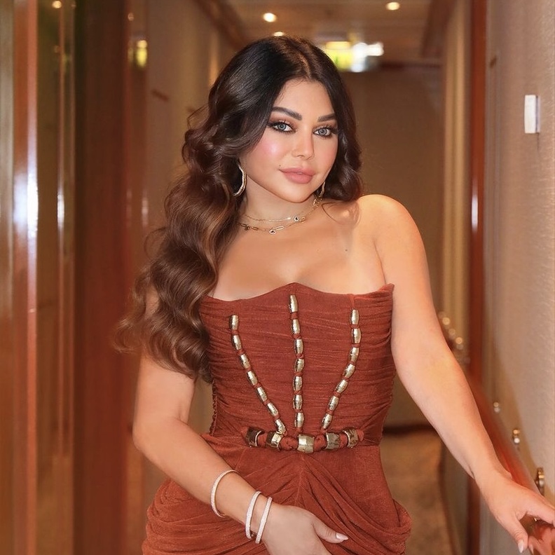 مجوهرات Nawbar اعتمدتها الفنانة هيفاء وهبي