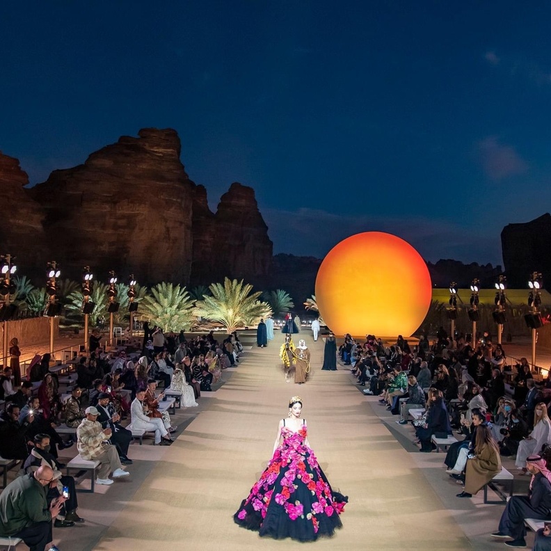 لحظات العلا 2023.. دليلك لأجمل فعاليات ومهرجانات العلا  