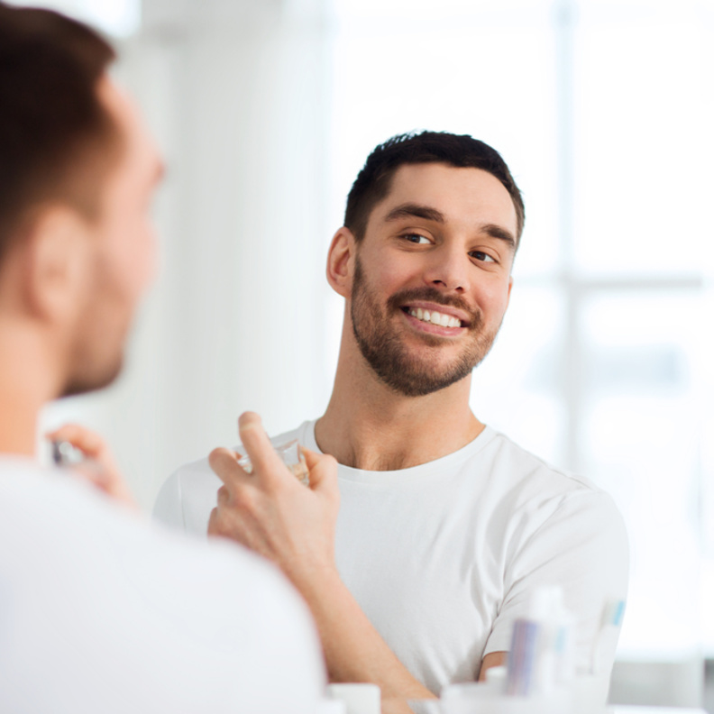 عطر يجمع الانتعاش والقوة للرجل الجريء في النادي الرياضي