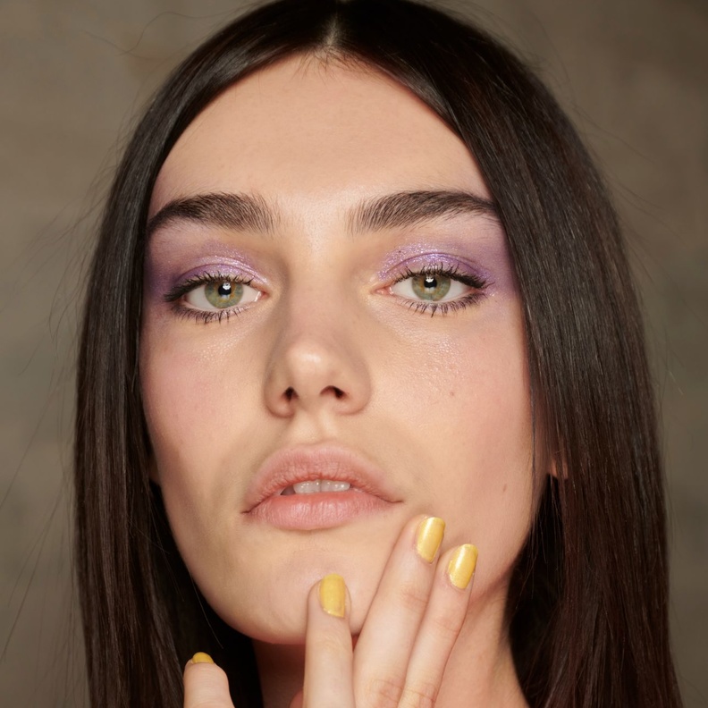 Genny أجدد ألوان ظلال العيون حسب لون العين - الصورة من عرض