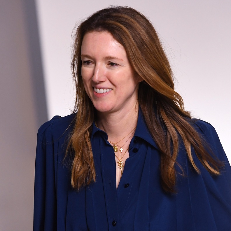 المصممة كلير وايت كيلر Clare Waight Keller 
