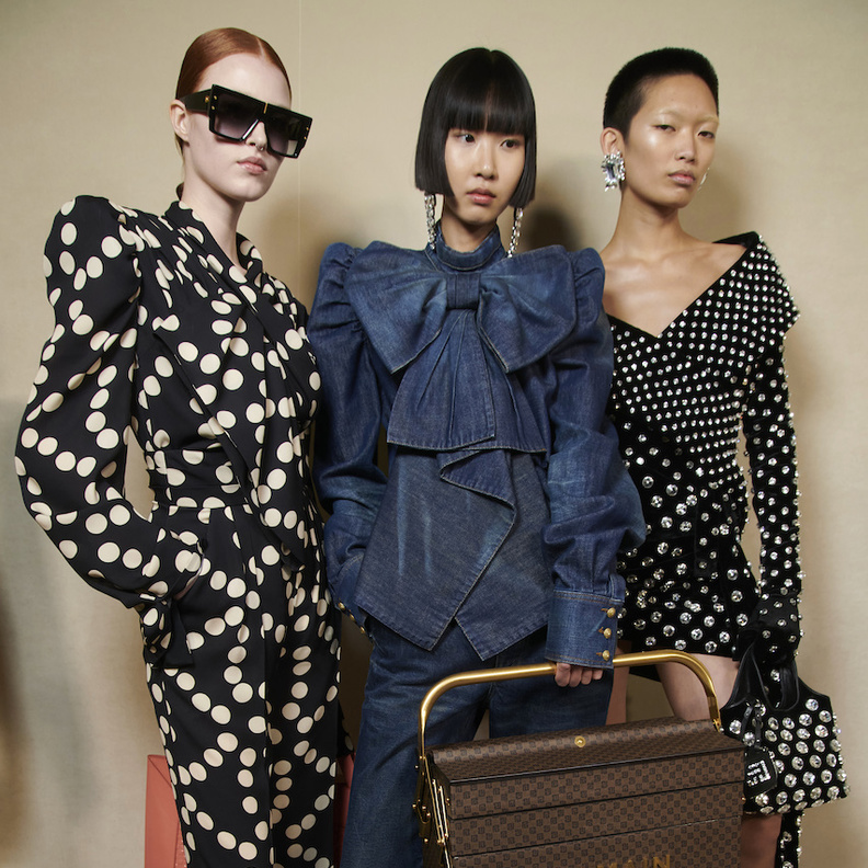 دليل شامل لأبرز صيحات الموضة لموسم خريف وشتاء 2023-2024