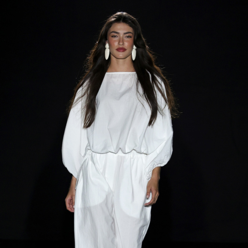 الطقم الخريفي للوك مريح ويومي من LAbel edition