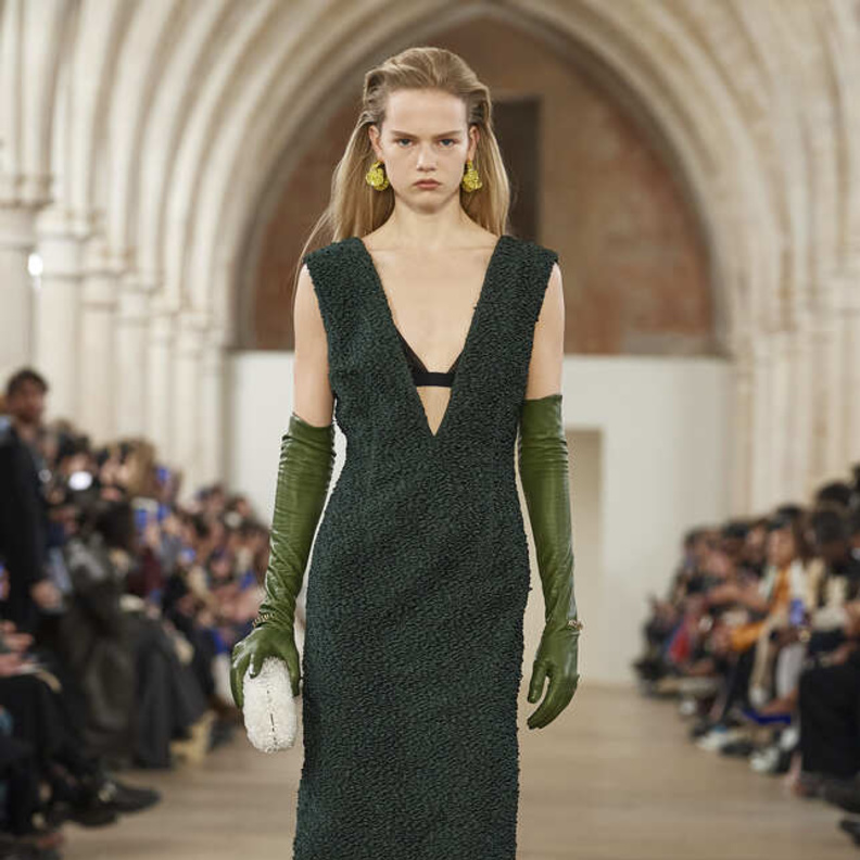 إطلالة من Lanvin