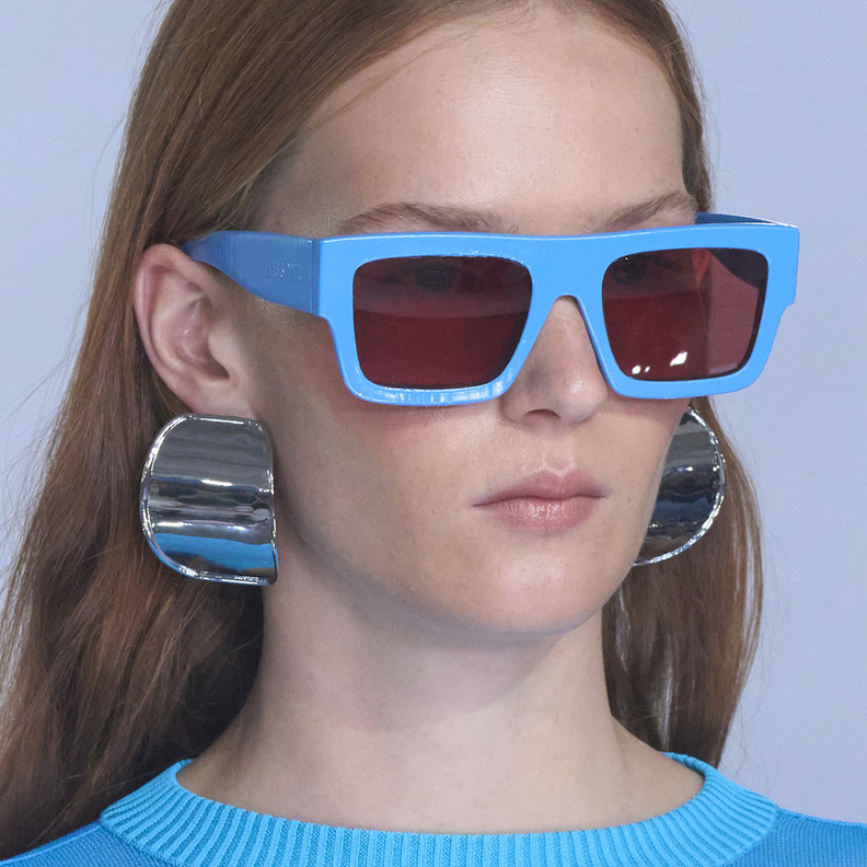 ألوان نظارات شمسية رائجة في عطلة الصيف