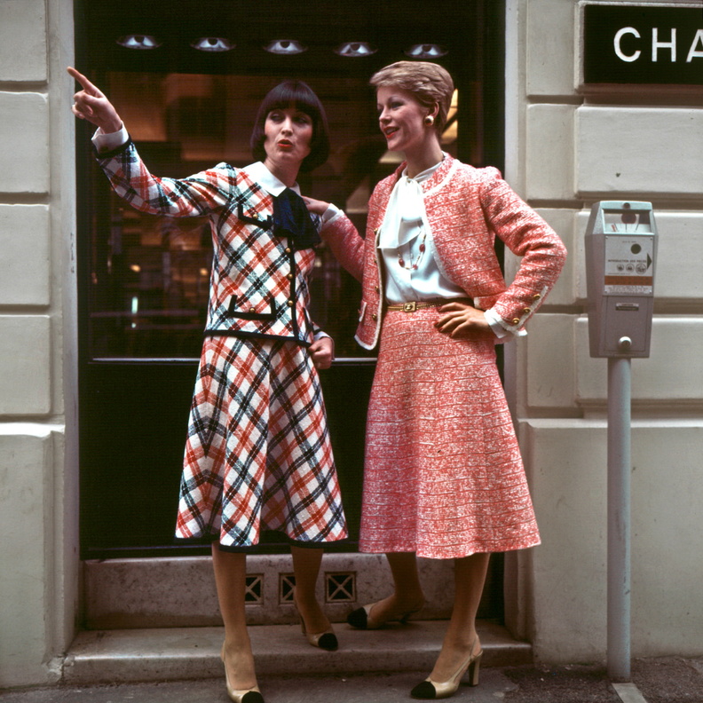 الألوان التي يمكن تنسيقها مع اللّون الأحمر.. 6 خيارات مميّزة تطوّرت عبر التاريخ 