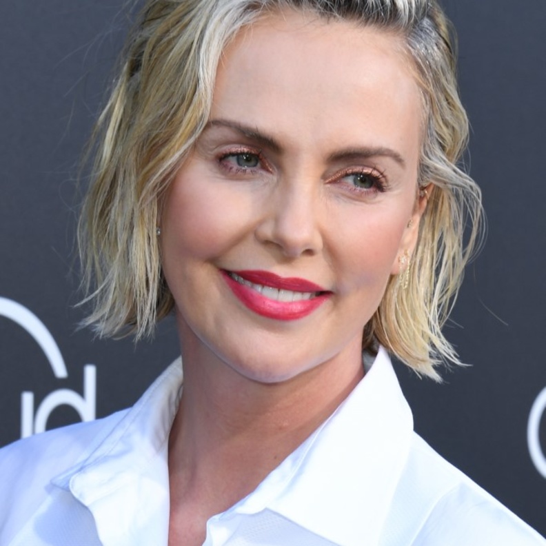 تشارليز ثيرون