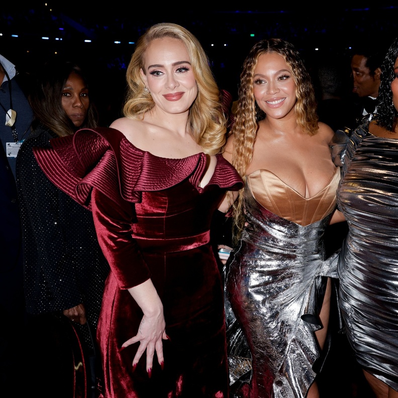 أديل وبيونسيه وليزو