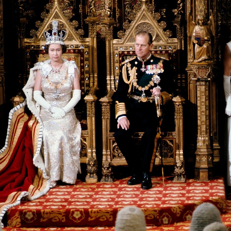 لهذا السبب لم يظهر الأمير فيليب بتاج طوال حياته