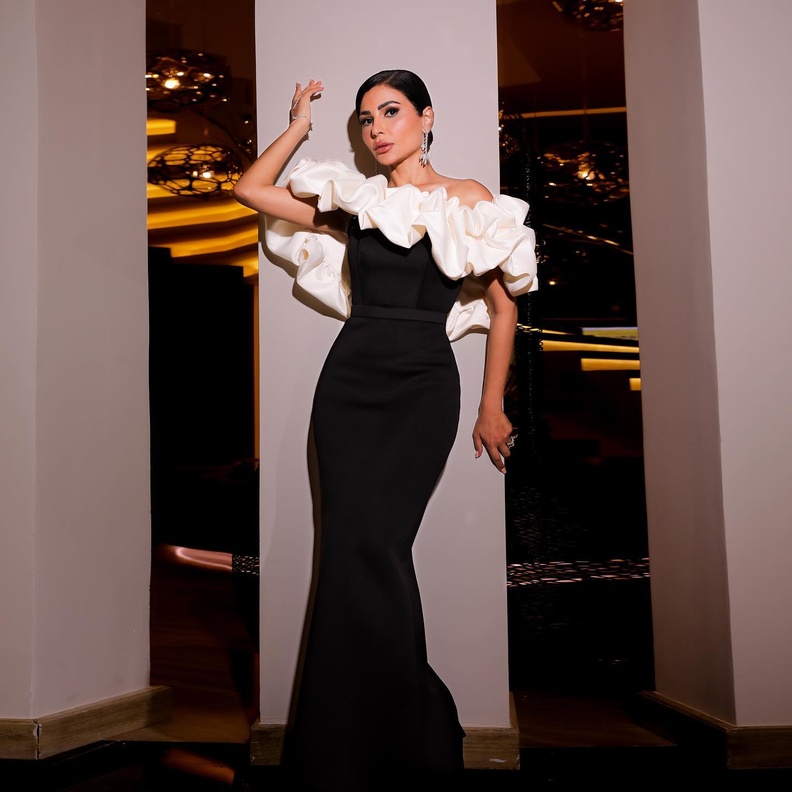 مهيرة عبد العزيز