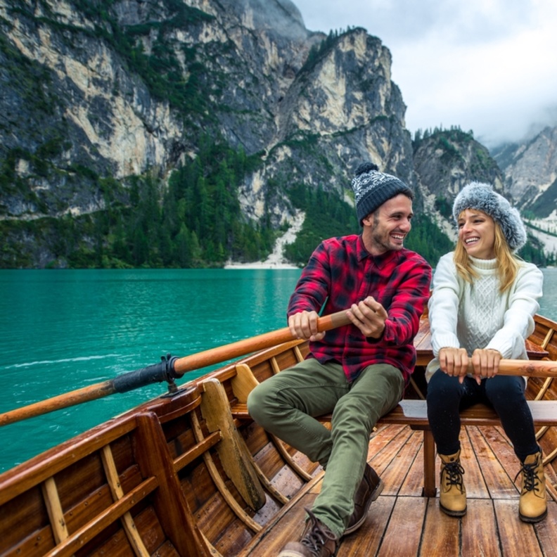 أفضل الوجهات والأنشطة السياحية لأجازة شهر العسل في ألاسكا