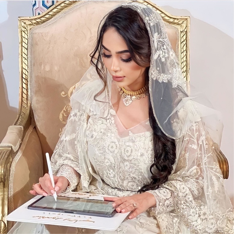 استوحي فستان زفافك من اطلالات النجمات العرائس في 2023