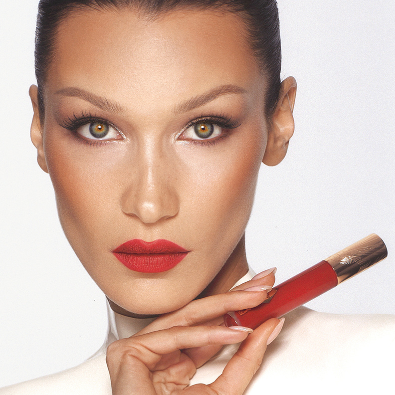 خاص "هي": السوبرمودل العربية الأصل وجه Charlotte Tilbury بيلا حديد.. أتمنّى لو أن كل النساء يدعمن بعضهن 