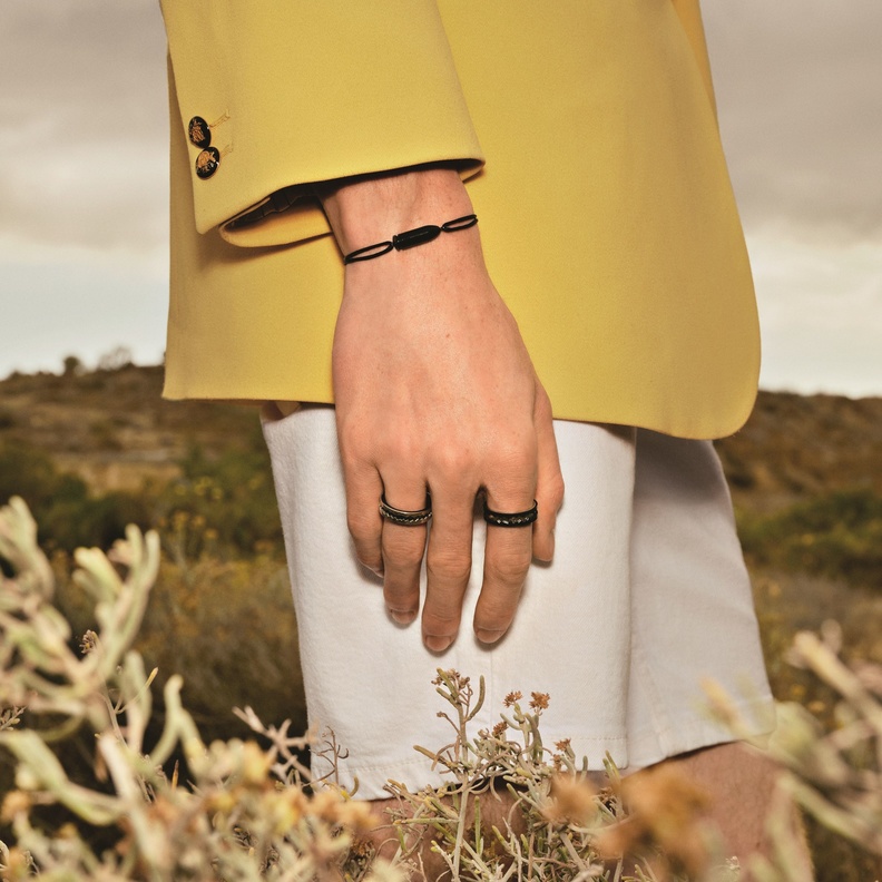 دار Akillis يطرح مجوهرات Bang Bang Black Titanium Adrenaline