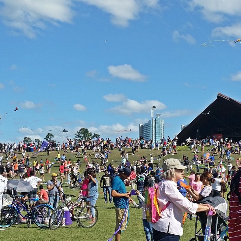 أجمل وجهات سياحية في هيوستن لعطلة عائلية رائعة بواسطة Antonio Cruz Trejo