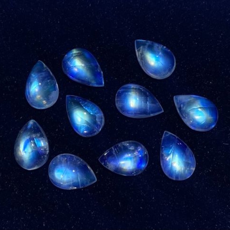 أحجار القمر الزرقاء