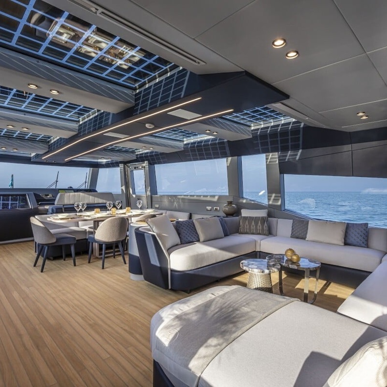 اليخت هيز Haze.. فخامة وراحة "البنتهاوس" على أمواج البحر