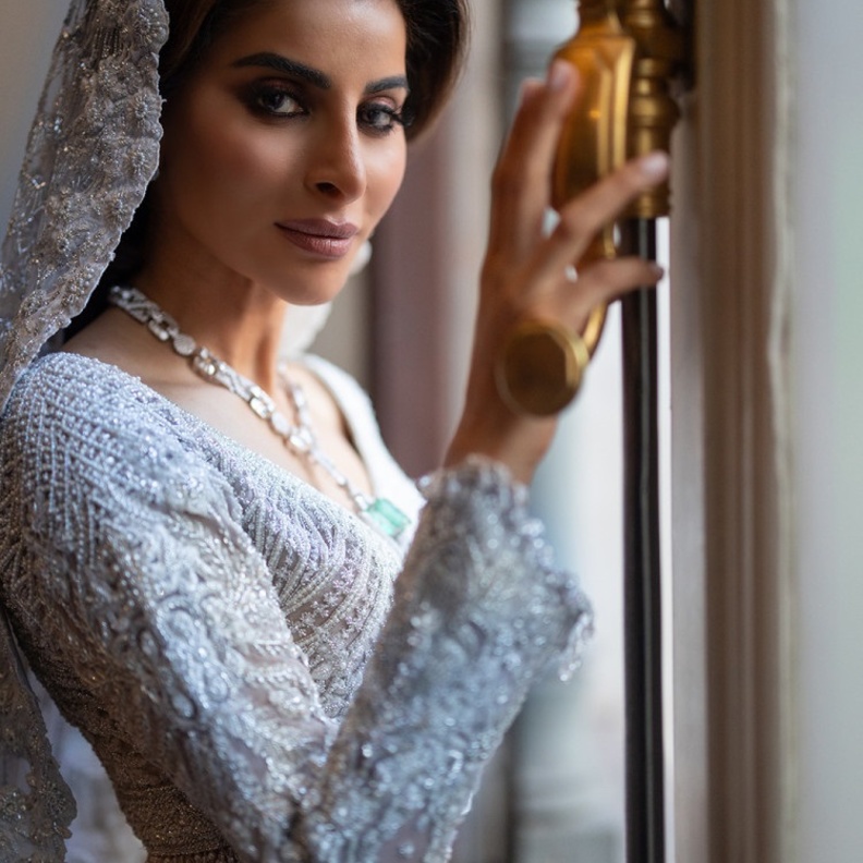 العروس روزمين مادهافجي