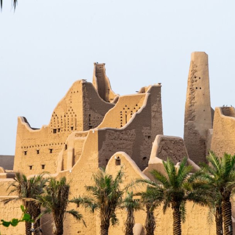 "بوابة الدرعية" ضمن قائمة أفضل بيئات العمل في آسيا لعام 2023م