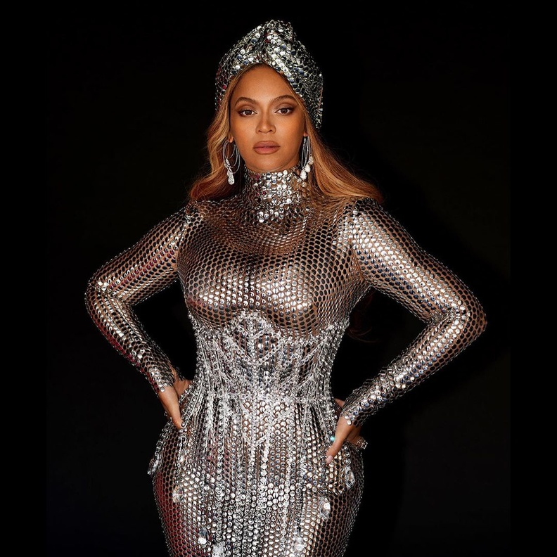 بتصاميم غريبة وجريئة.. كيف أصبحت بيونسيه Beyoncé أيقونة في عالم المجوهرات؟