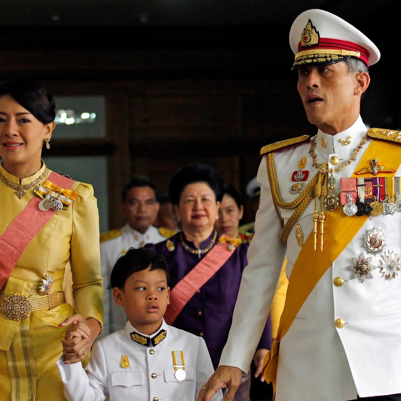 حقائق هامة عن حياة ولي عهد تايلاند