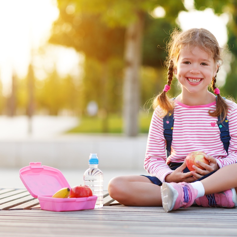صندوق طعام طفلك يجب أن يحتوي على عذاء ومتوازن