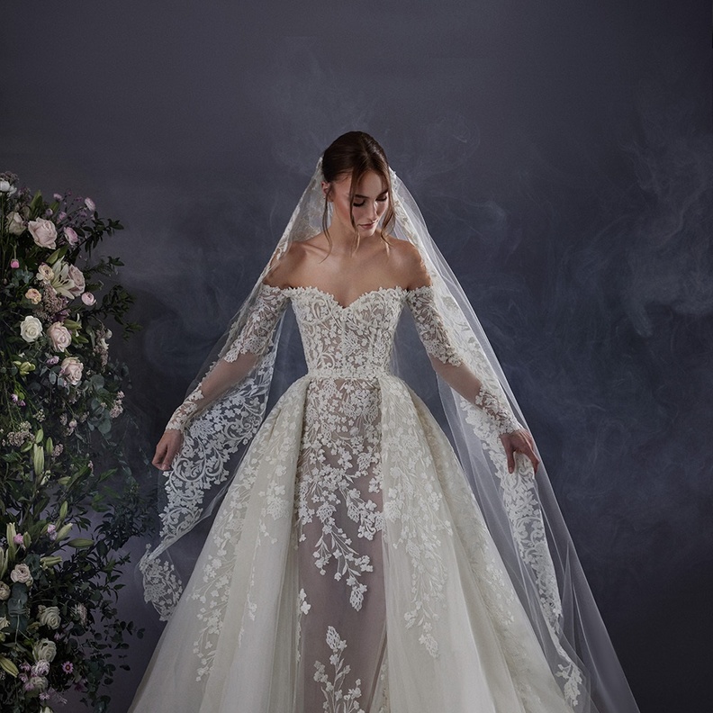 فساتين زفاف في قاعة فخمة@zuhairmurad