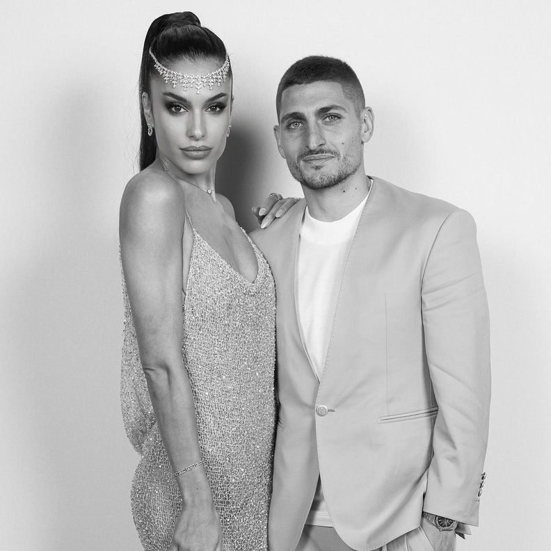 كيف تٌعبر زوجات لاعبي  نادي باريس سان جيرمان عن شخصياتهن من خلال تصاميم مجوهراتهن؟