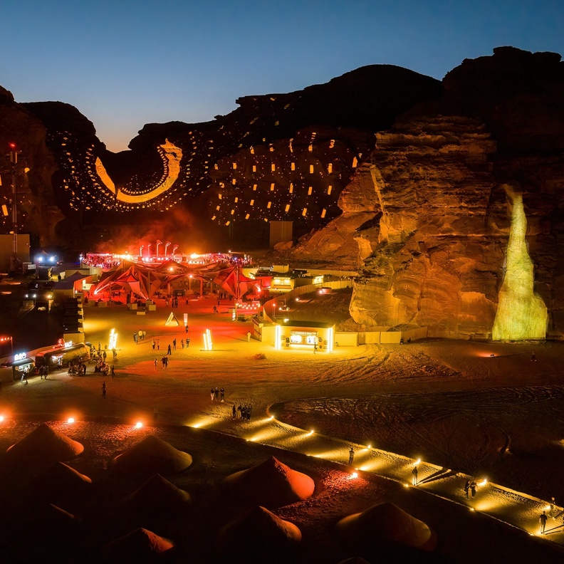 أَزِمُث العلا: كل ما تريد معرفته لقضاء عطلة نهاية الأسبوع خلال احتفالات اليوم الوطني السعودي 