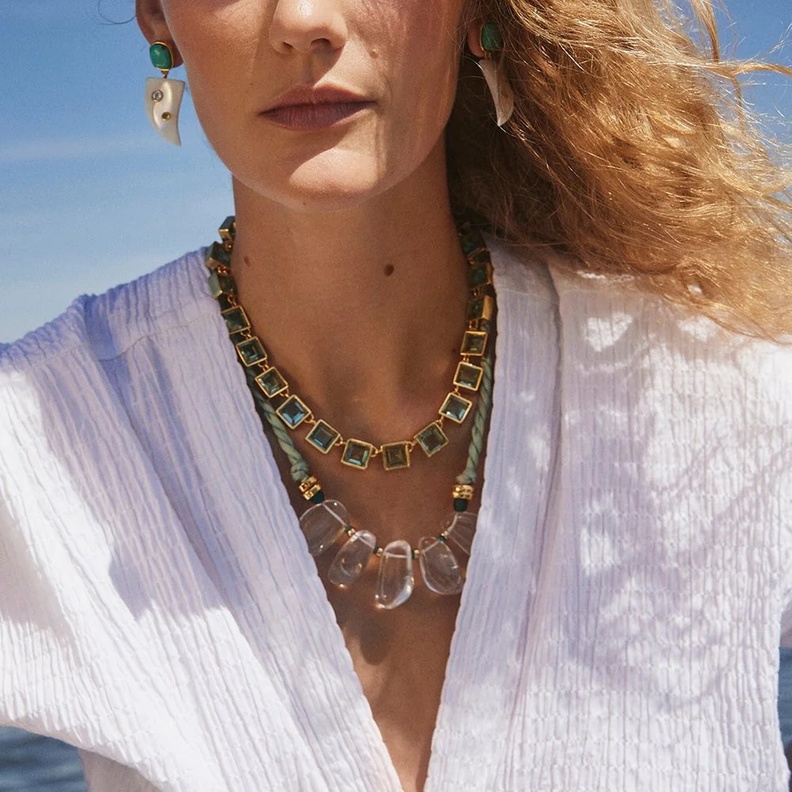 مجوهرات lizzie fortunato