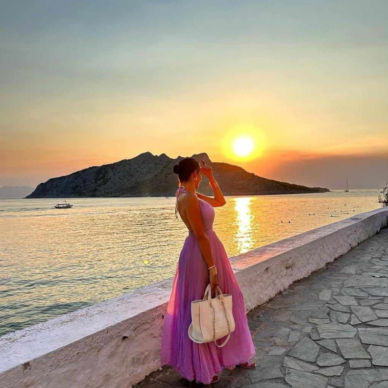 الفنانة ياسمين صبري