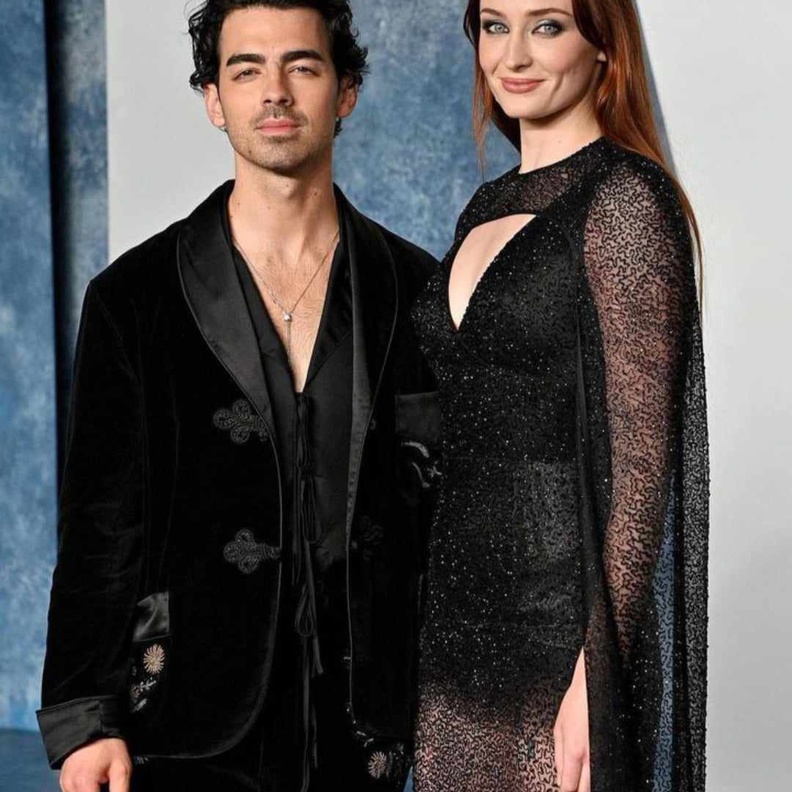 جو جوناس و صوفي تيرنر