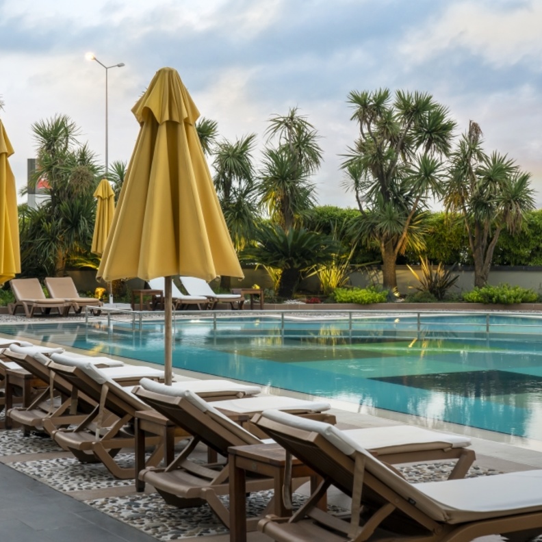 نوفوتيل زيتينبورنو: حيث تلتقي ألوان الزمن الجميل بلمسات الحاضر الرائع في قلب إسطنبول