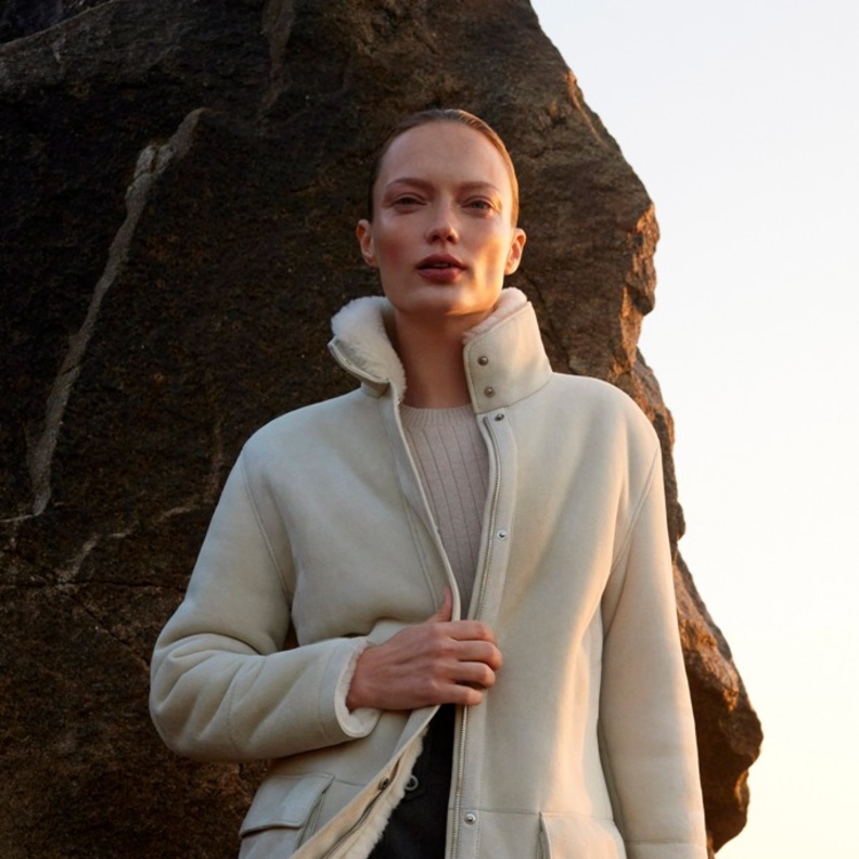 تسوقي الآن مجموعة LORO PIANA الكبسولية الحصرية على Mytheresa